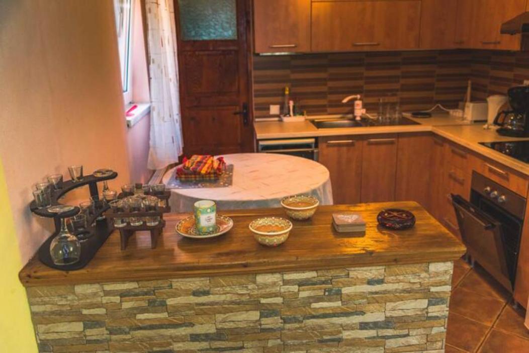 Horace Guesthouse Pool & Hot Tub & Bikes & River Dejani Luaran gambar
