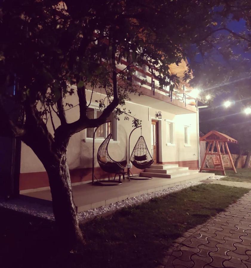 Horace Guesthouse Pool & Hot Tub & Bikes & River Dejani Luaran gambar