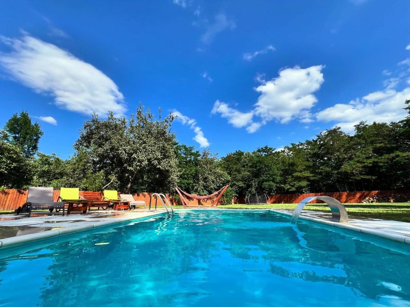 Horace Guesthouse Pool & Hot Tub & Bikes & River Dejani Luaran gambar